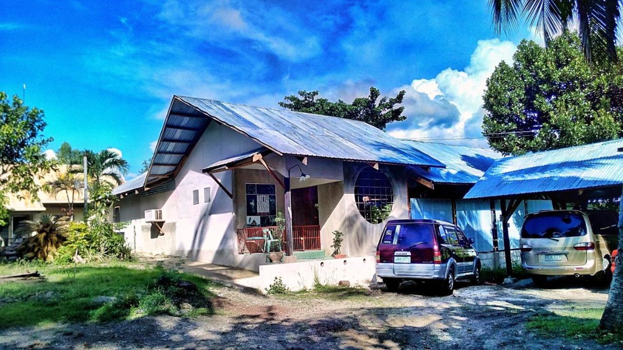 House Of Tamse Laagans ' Inn Badian Exteriér fotografie